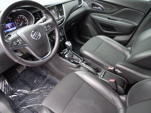 Used 2022 Buick Encore Preferred w/ Safety Package II image 7