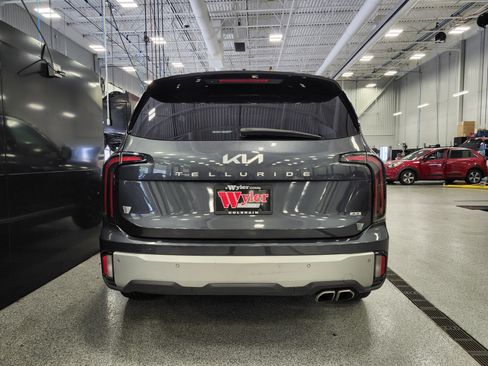 Used 2024 Kia Telluride SX Prestige AWD/4WD image 32