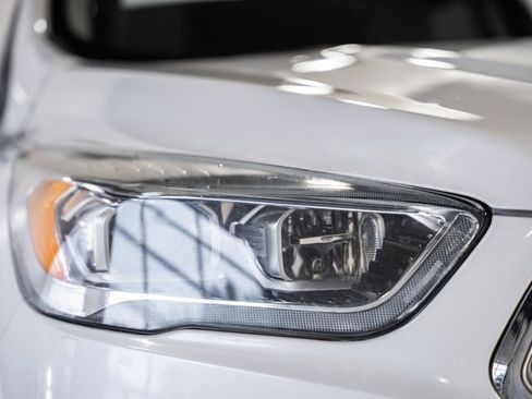 Used 2018 Ford Escape Titanium w/ Ford Safe & Smart Package image 12