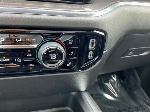 Used 2024 Chevrolet Silverado 3500 High Country w/ High Country Premium Package AWD/4WD image 32