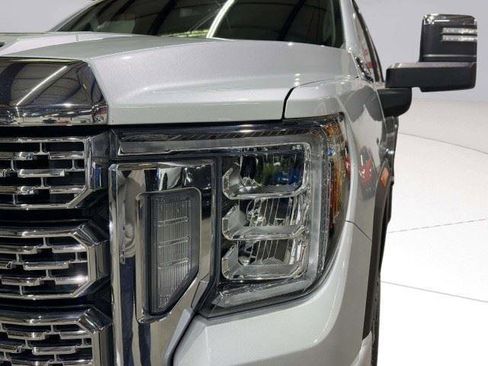 Used 2023 GMC Sierra 2500 Denali AWD/4WD image 10