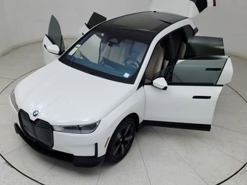 Used 2025 BMW iX xDrive50 w/ Convenience Package image 82