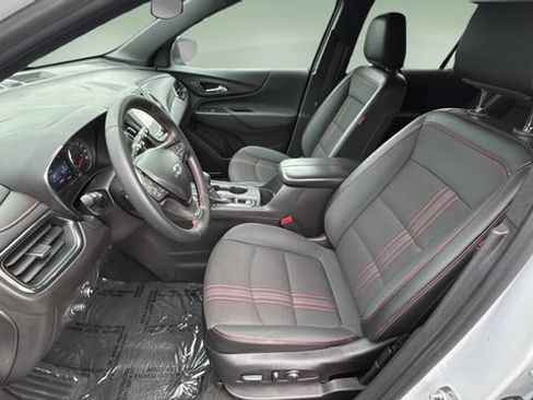 Used 2024 Chevrolet Equinox RS FWD image 18