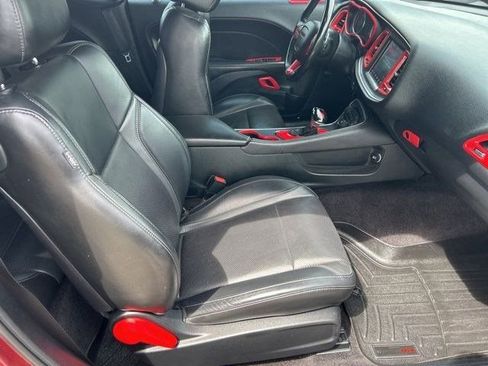 Used 2018 Dodge Challenger GT w/ Driver Convenience Group AWD/4WD image 46