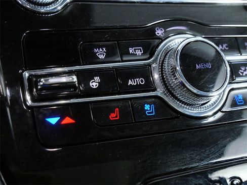 Used 2022 Lincoln Corsair Reserve w/ Equipment Group 201A image 22