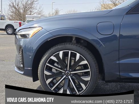 Used 2026 Volvo XC60 T8 Ultra w/ Protection Package Premier AWD/4WD image 6