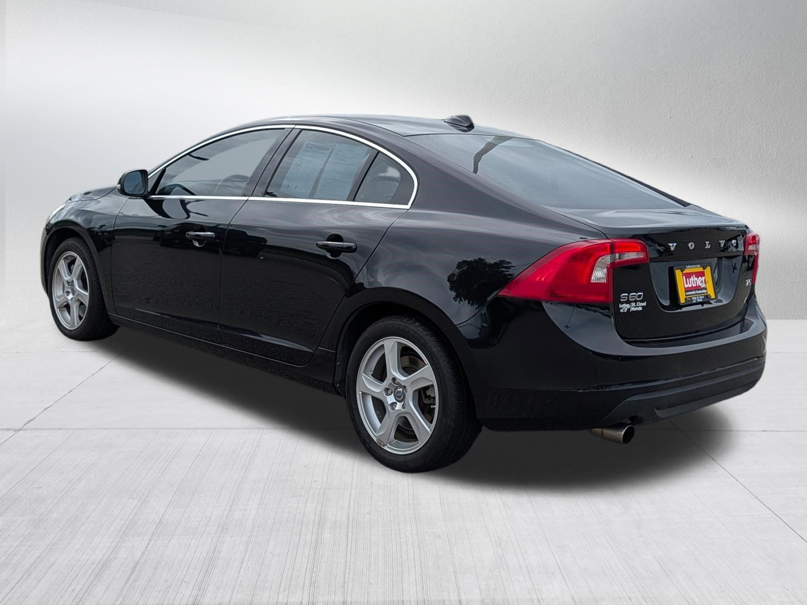 Used 2012 Volvo S60 T5 w/ Climate Pkg FWD image 5