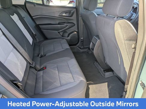 Used 2026 Chevrolet Trax LS w/ LS Convenience Package FWD image 27