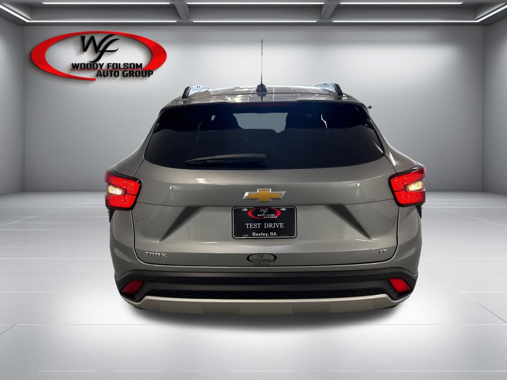 New 2026 Chevrolet Trax LT w/ LT Convenience Package FWD image 7