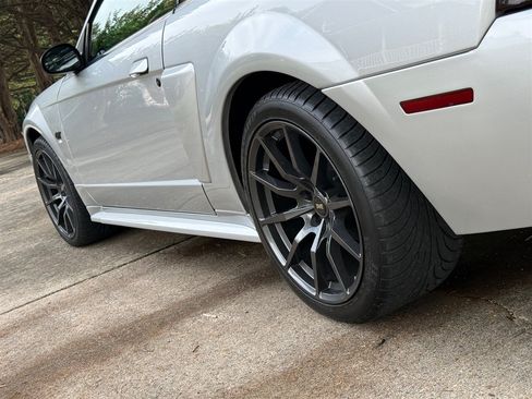 Used 2001 Ford Mustang GT RWD image 22