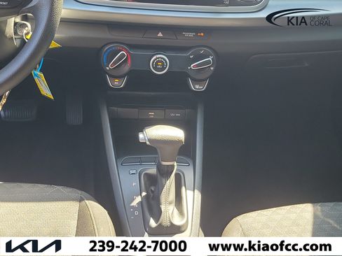Used 2022 Kia Rio LX FWD image 19