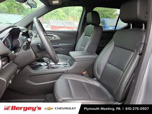 Certified 2023 Chevrolet Traverse LT w/ LPO, Floor Liner Package FWD image 17