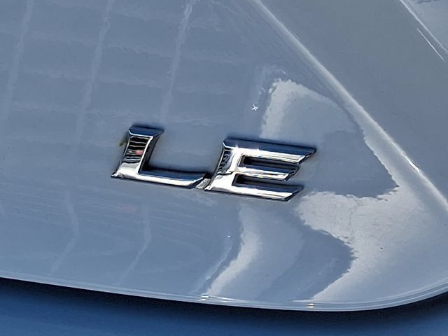 Used 2025 Toyota Camry LE FWD image 9