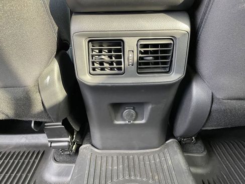 Used 2024 Toyota RAV4 LE image 32