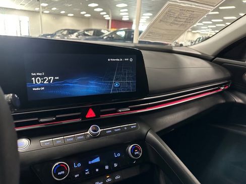 Used 2024 Hyundai Elantra SEL FWD image 20