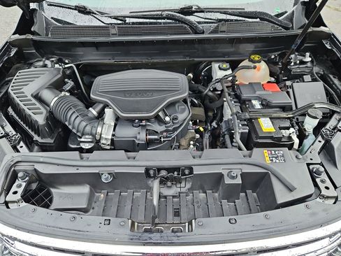 Used 2020 GMC Acadia SLE w/ Driver Convenience Package image 32