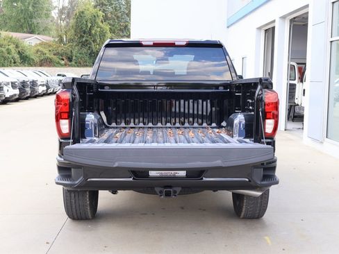 New 2026 GMC Sierra 1500 Elevation image 29