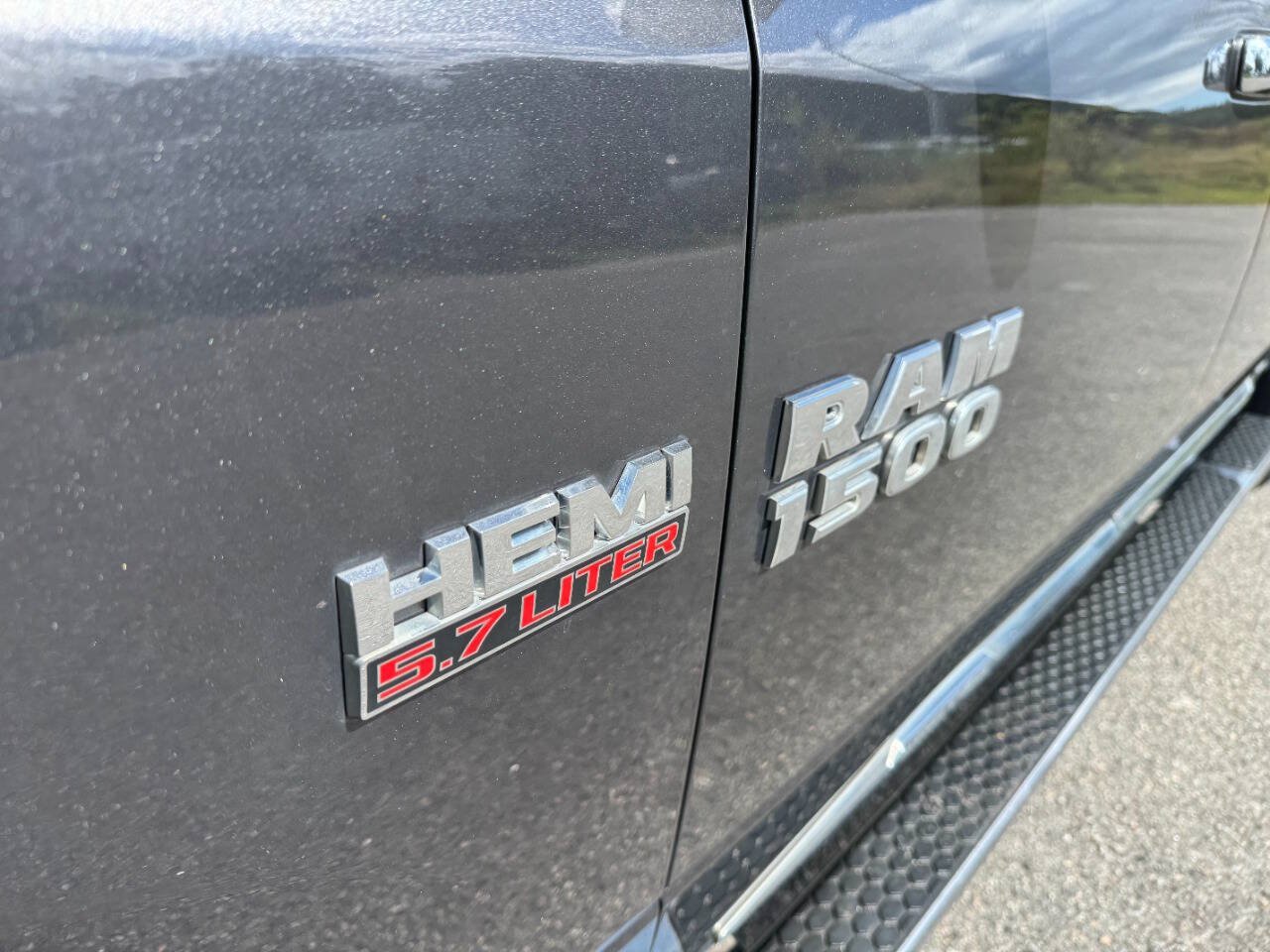 Used 2017 RAM 1500 Limited RWD image 32
