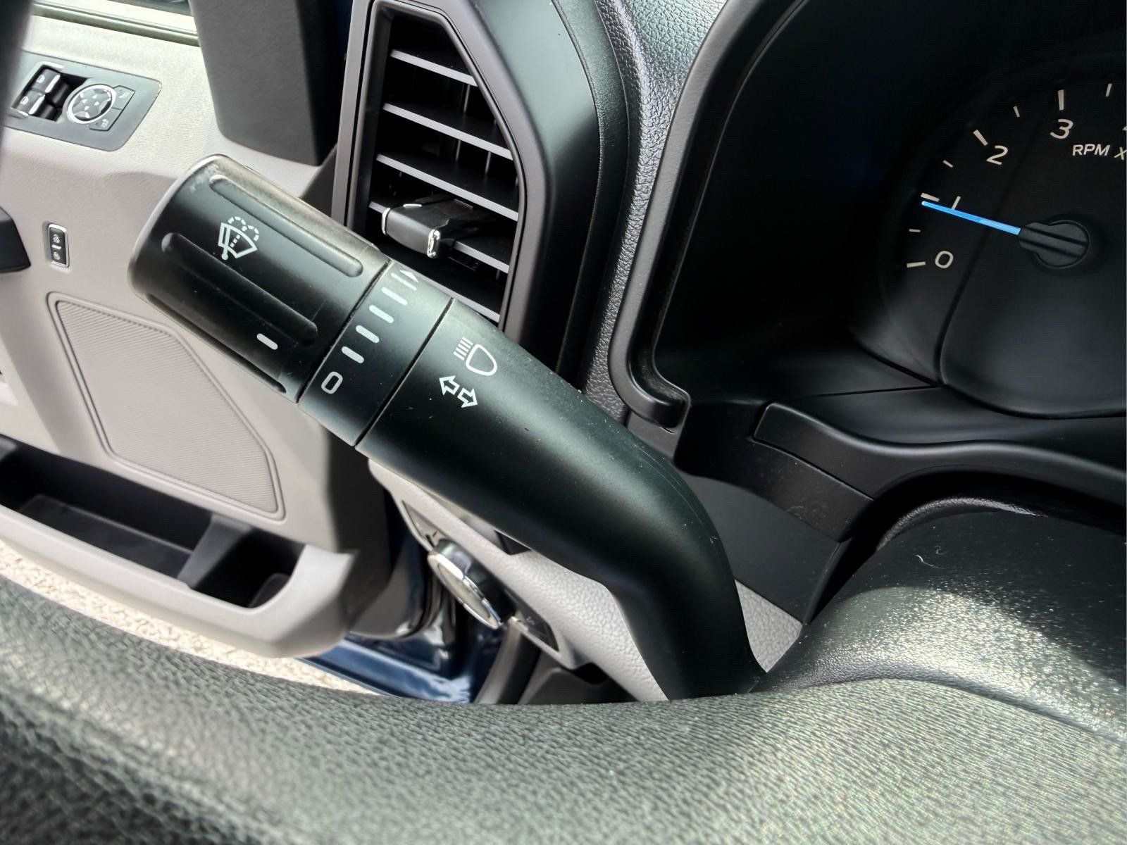 Used 2017 Ford F150 XL w/ Equipment Group 101A Mid AWD/4WD image 26