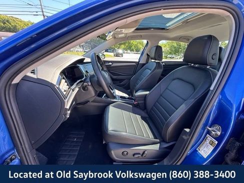 Certified 2024 Volkswagen Jetta SE FWD image 29