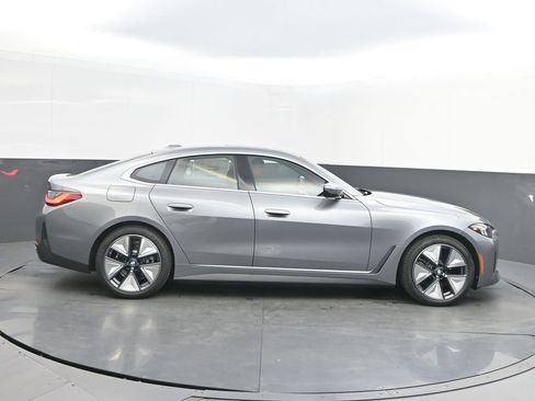 New 2026 BMW i4 eDrive40 w/ Premium Package RWD image 8