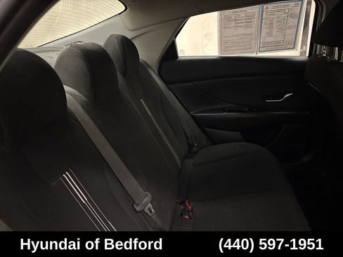 Used 2024 Hyundai Elantra SEL FWD image 21