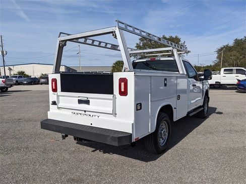 Certified 2023 Ford F250 XL w/ XL Chrome Package image 4