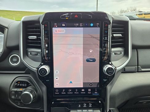 New 2026 RAM 1500 4x4 Crew Cab image 21