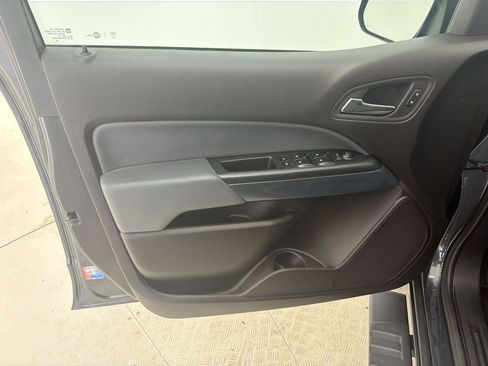 Used 2016 Chevrolet Colorado Z71 RWD image 14