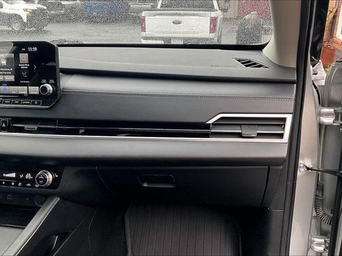 Used 2022 Mitsubishi Outlander SE AWD/4WD image 15