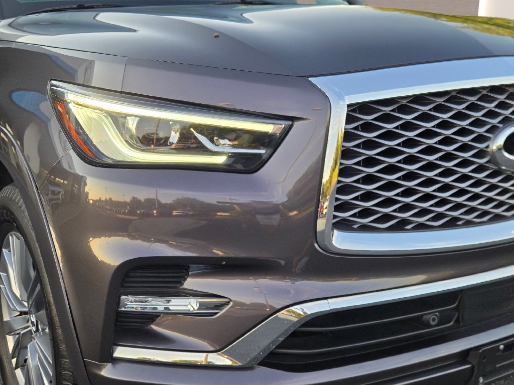 Used 2024 INFINITI QX80 Luxe AWD/4WD image 2