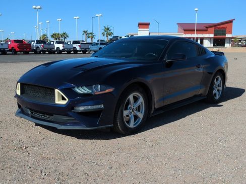 Used 2020 Ford Mustang Coupe RWD image 7