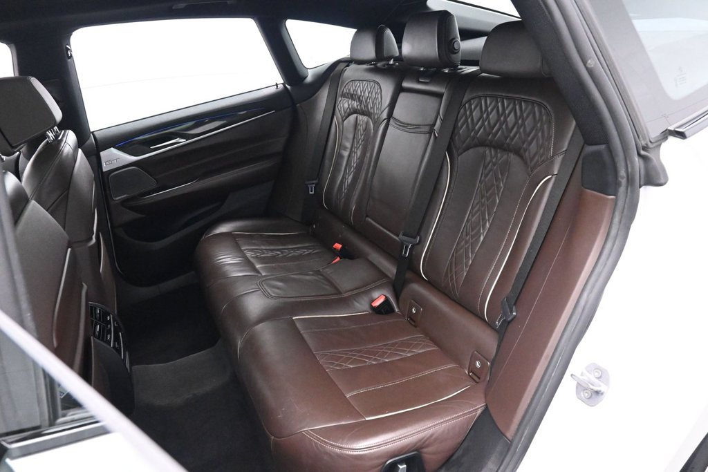 Used 2019 BMW 640i Gran Turismo xDrive w/ Luxury Seating Package AWD/4WD image 15