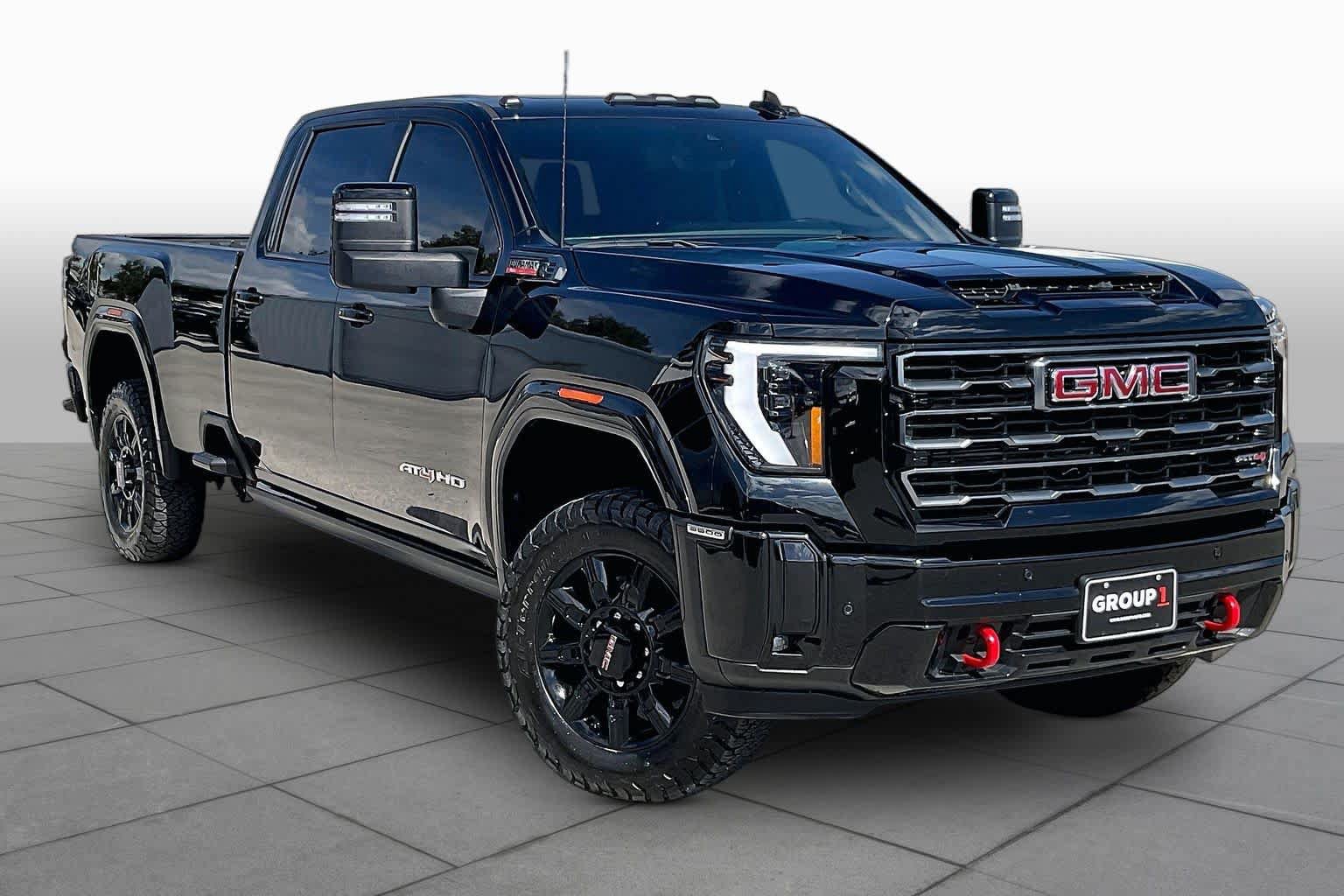 Used 2025 GMC Sierra 3500 AT4 w/ AT4 Premium Plus Package AWD/4WD image 3