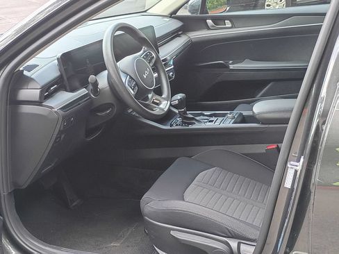 Used 2025 Kia K5 LXS FWD image 17