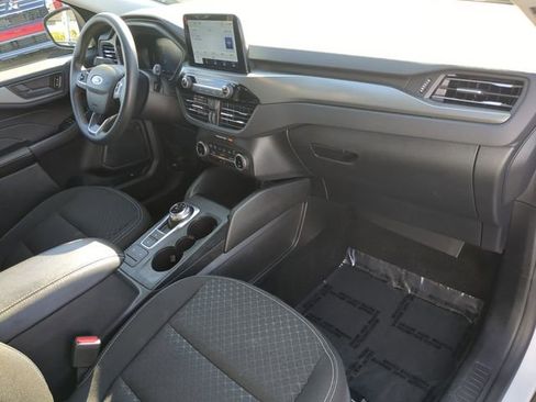 Used 2025 Ford Escape Active AWD/4WD image 14