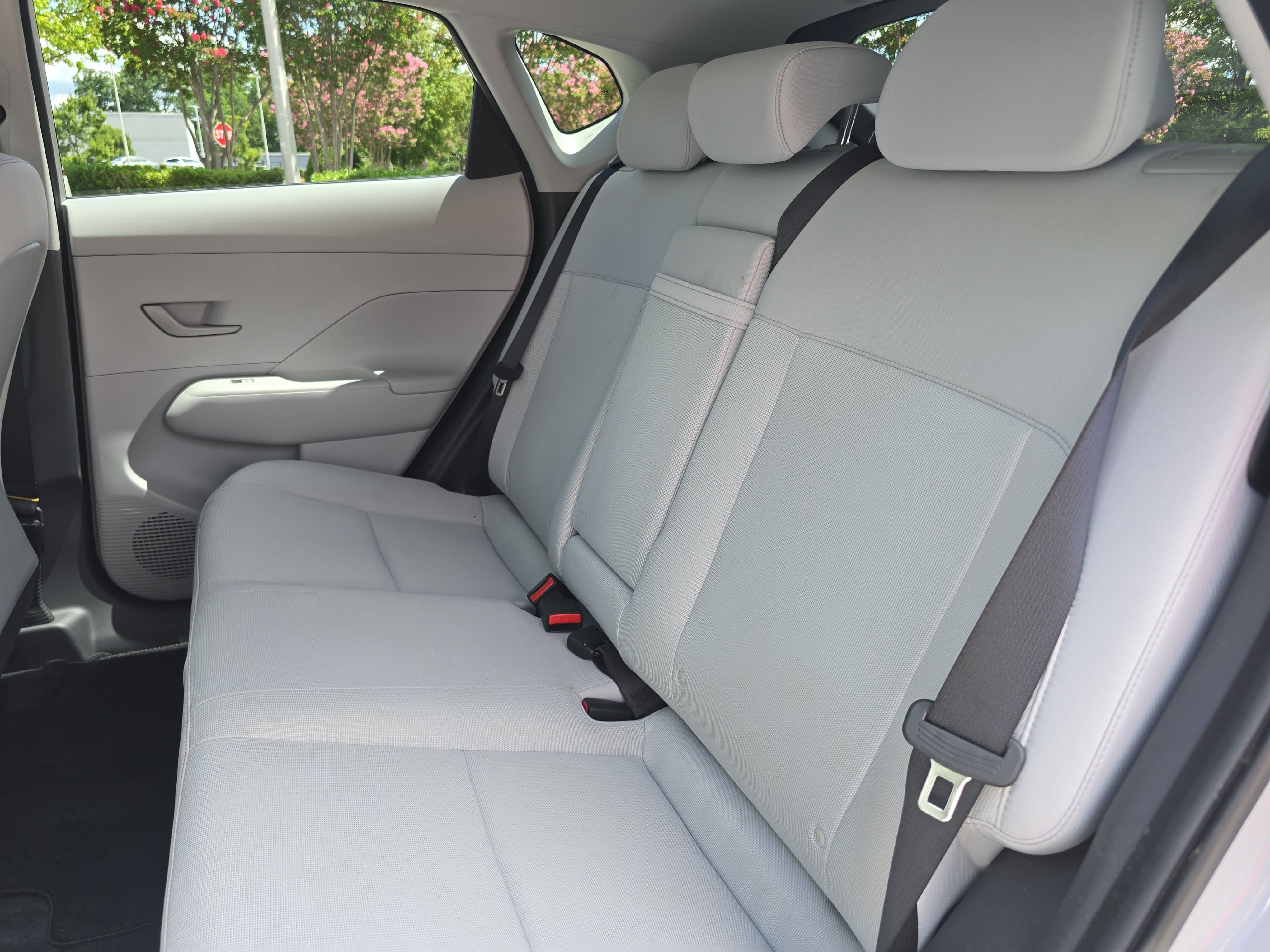 Used 2025 Hyundai Kona SEL FWD image 13