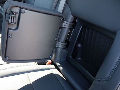 Used 2025 GMC Sierra 1500 SLT w/ SLT Premium Plus Package image 44