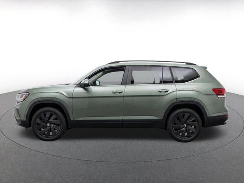 Used 2026 Volkswagen Atlas SE FWD image 4