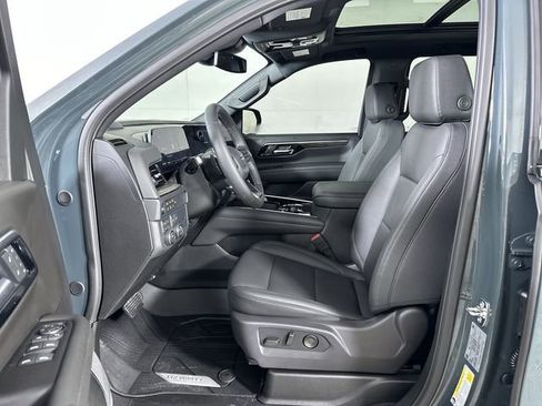 New 2026 Chevrolet Suburban Z71 w/ Comfort Package AWD/4WD image 20