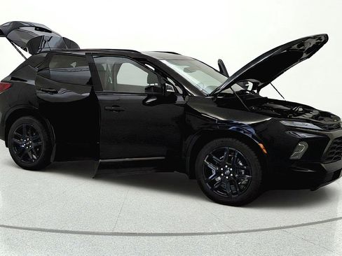 Used 2025 Chevrolet Blazer RS AWD/4WD image 7
