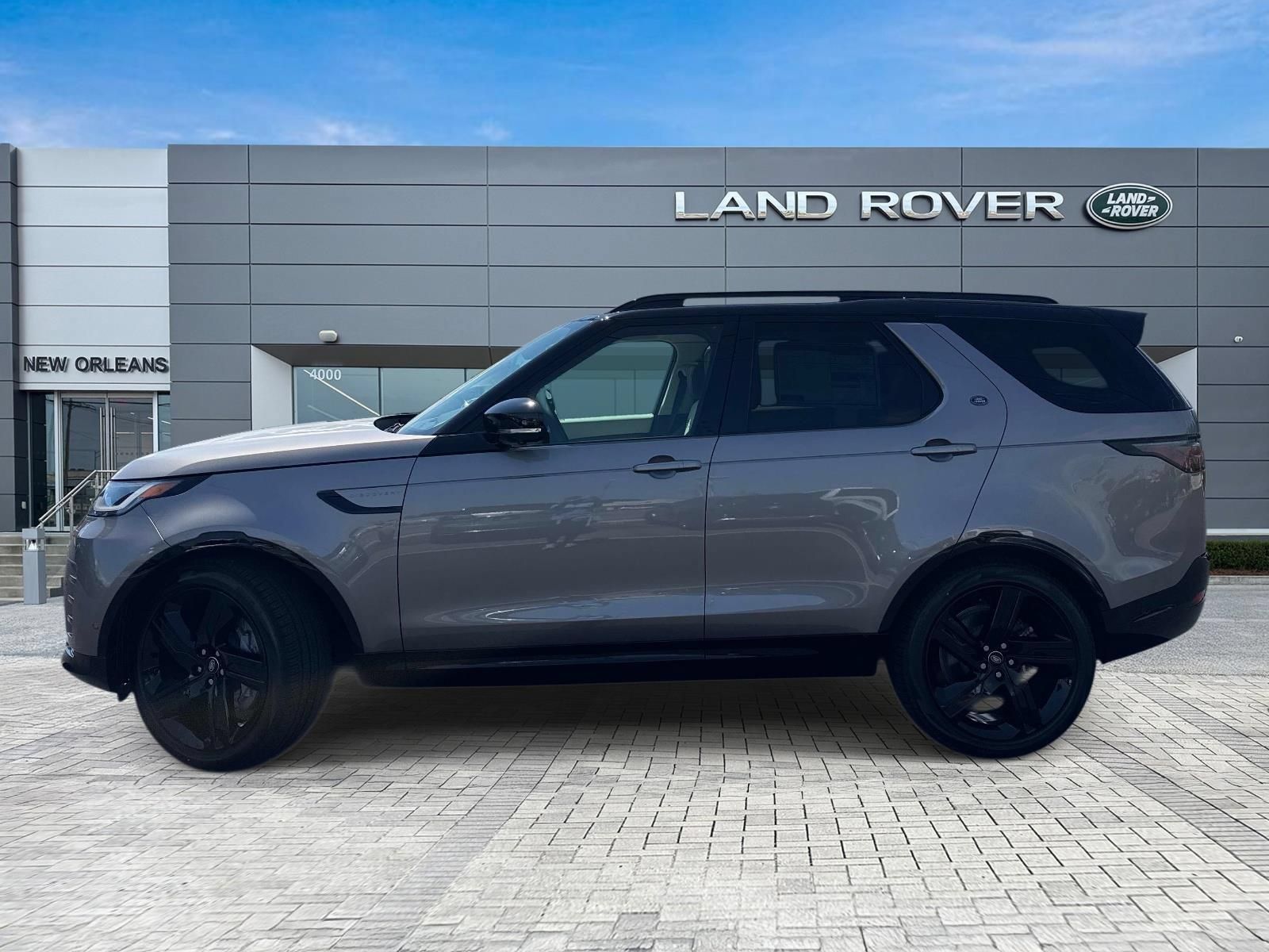 New 2026 Land Rover Discovery Dynamic SE AWD/4WD image 2