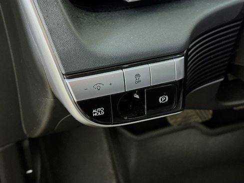 Used 2024 Hyundai Ioniq 5 SE image 13