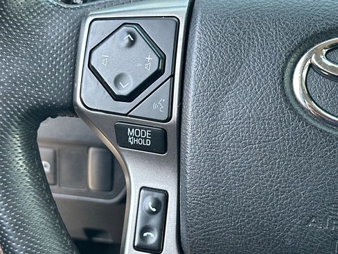 Used 2023 Toyota Tacoma SR5 RWD image 10
