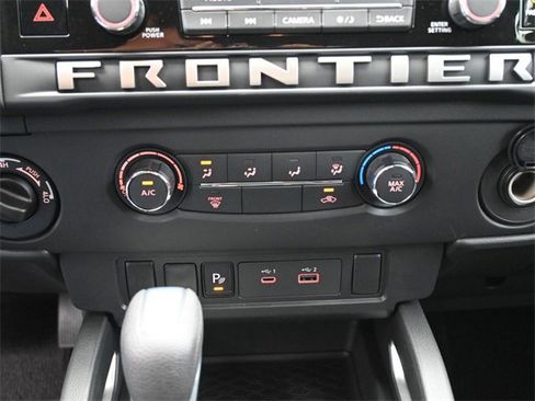 New 2025 Nissan Frontier SV image 4