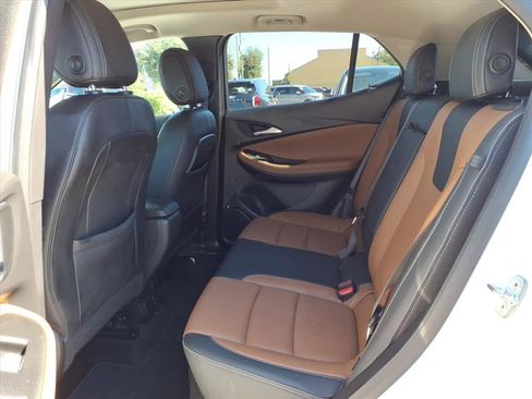 Used 2021 Buick Encore GX Essence w/ Experience Buick Package image 16