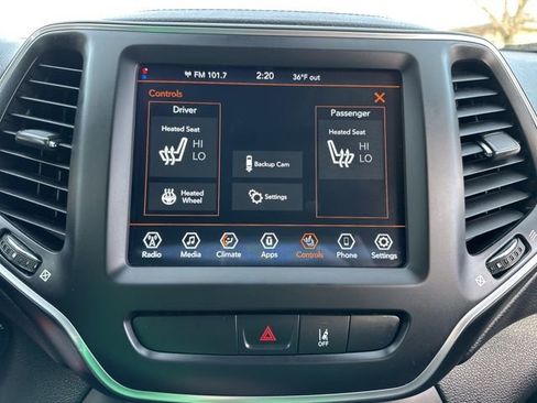 Used 2022 Jeep Cherokee Latitude image 35