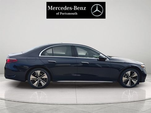 New 2026 Mercedes-Benz E 350 4MATIC Sedan image 9