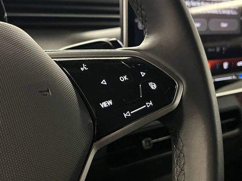 New 2025 Volkswagen ID. Buzz Pro S RWD image 28