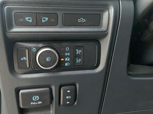 Used 2022 Ford F150 Lariat image 8